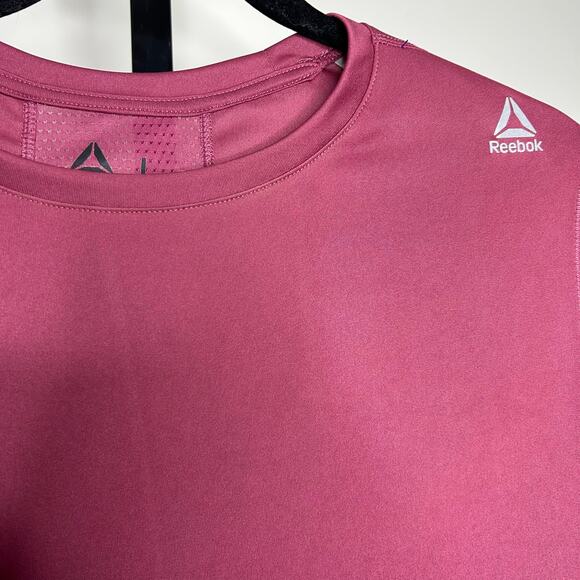 Reebok Women’s top- Large-speed‎ quick dry, mulberry color, reflective stripe - Picture 3 of 5